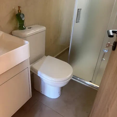 בקתה Casa Leandro Glamping Wooden Tiny House