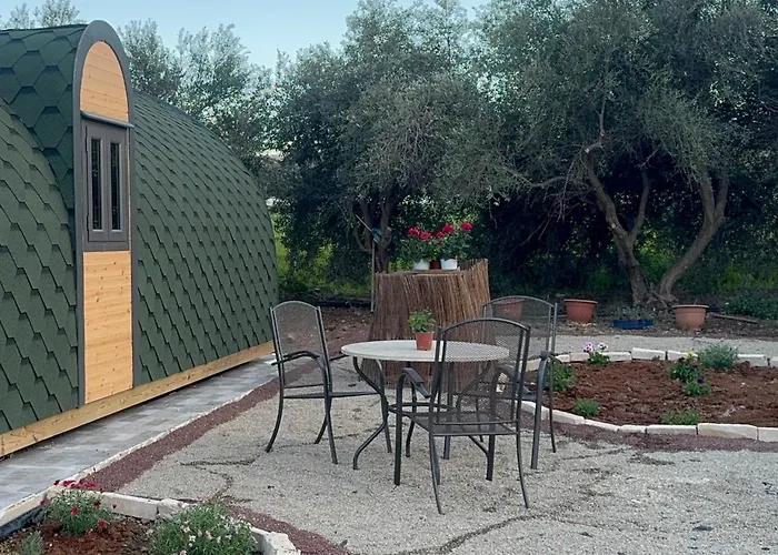 Casa Leandro Glamping Wooden Tiny House * Lachi